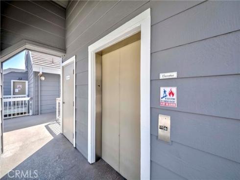 20301  Bluffside  D401  Circle, Huntington Beach, CA