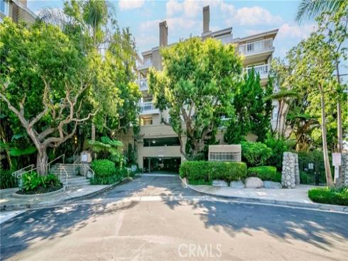 20301  Bluffside  D401  Circle, Huntington Beach, CA