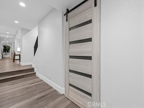 1915  Pine St  , Huntington Beach, CA