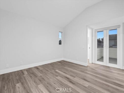 1915  Pine St  , Huntington Beach, CA