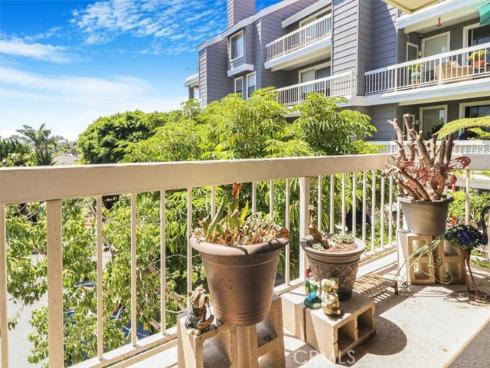 20331  Bluffside  A222  Circle, Huntington Beach, CA