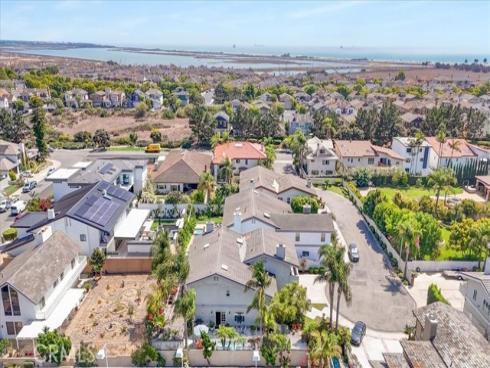17182  Hillside   Circle, Huntington Beach, CA