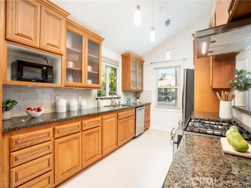 118  Adams   Avenue, Huntington Beach, CA