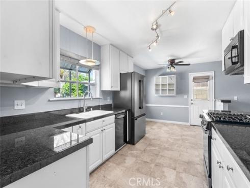 15072 Sussex Circle, Huntington Beach, CA