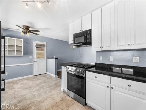 15072 Sussex Circle, Huntington Beach, CA