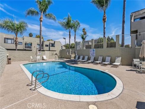 17722  Sergio Circle  CI104 , Huntington Beach, CA
