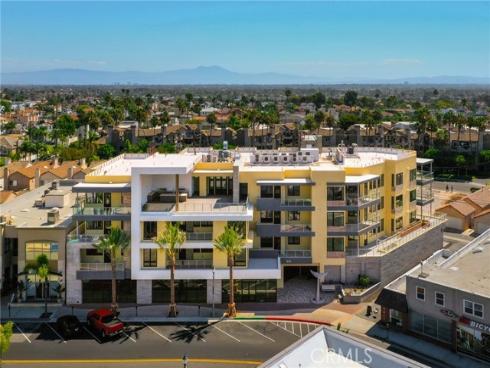 414  Main  420  Street, Huntington Beach, CA