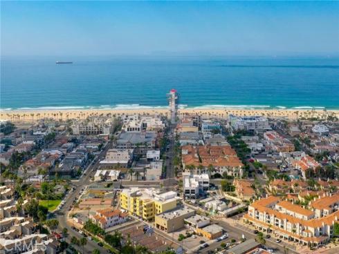 414  Main  420  Street, Huntington Beach, CA