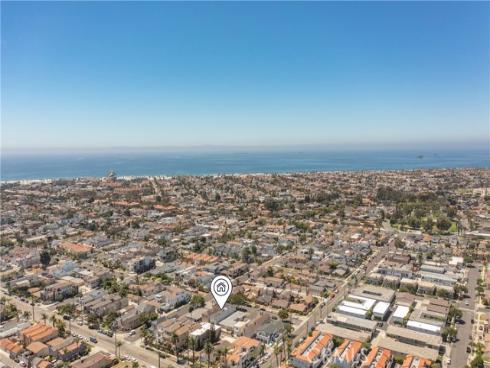 1208  California   Street, Huntington Beach, CA
