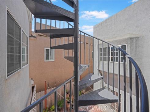 1208  California   Street, Huntington Beach, CA