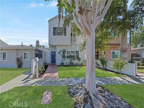 1208  California   Street, Huntington Beach, CA