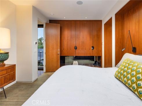 1112  Park   Street, Huntington Beach, CA