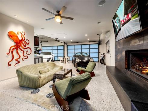 1112  Park   Street, Huntington Beach, CA