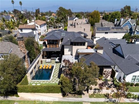 1112  Park   Street, Huntington Beach, CA