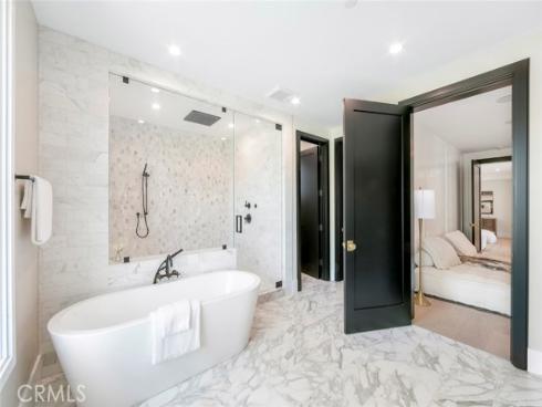 521  12th   Street, Huntington Beach, CA