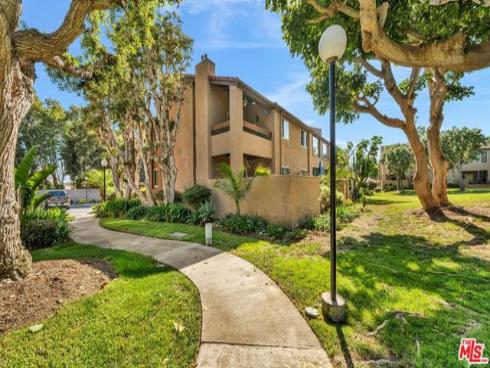 17009 Bluewater 88 Lane, Huntington Beach, CA