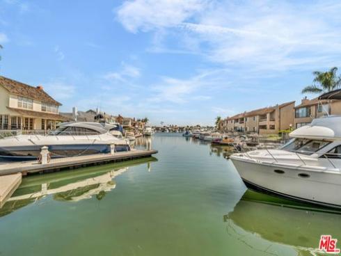 17009 Bluewater 88 Lane, Huntington Beach, CA