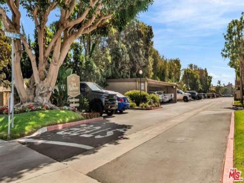 17009 Bluewater 88 Lane, Huntington Beach, CA