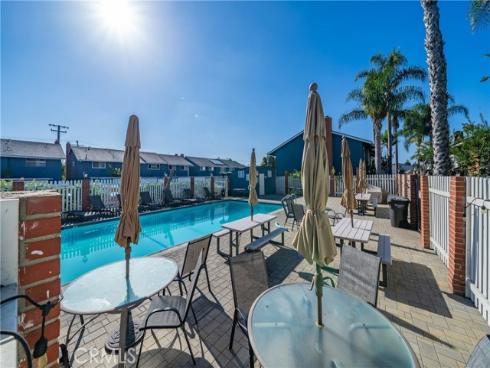 2612  Del Way  B , Huntington Beach, CA