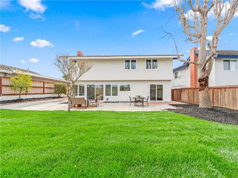 6781  Lawn Haven   Drive, Huntington Beach, CA
