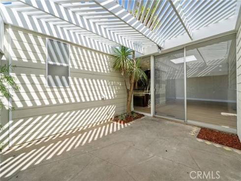 1824  Park   Street, Huntington Beach, CA