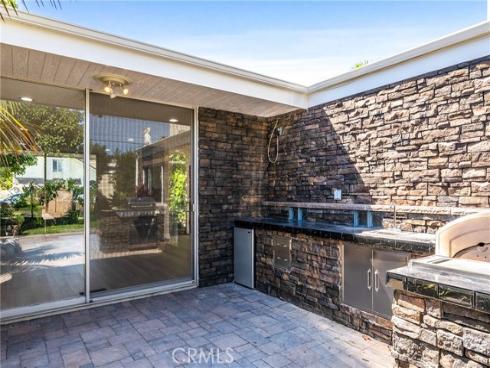 1824  Park   Street, Huntington Beach, CA