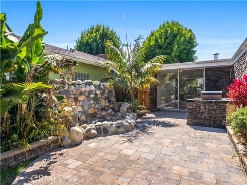 1824  Park   Street, Huntington Beach, CA