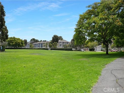 20331  Bluffside  303  Circle, Huntington Beach, CA