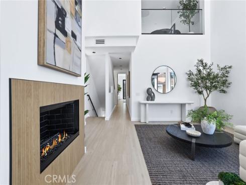 309  8th   Street, Huntington Beach, CA