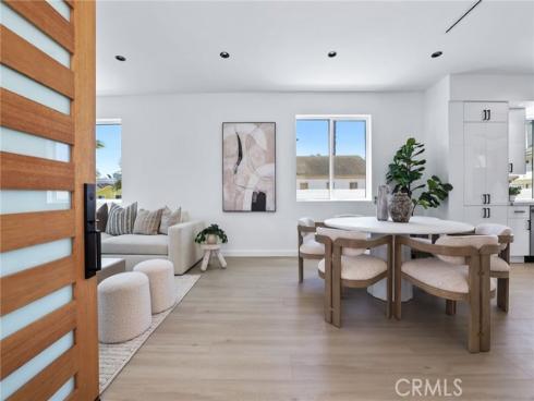 309  8th   Street, Huntington Beach, CA