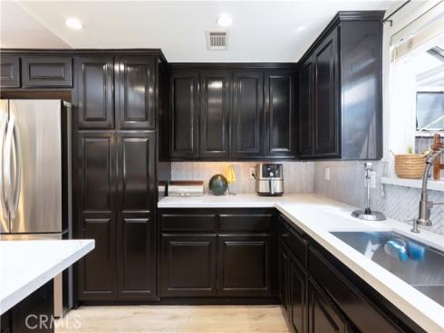 19922 Carmania Lane, Huntington Beach, CA