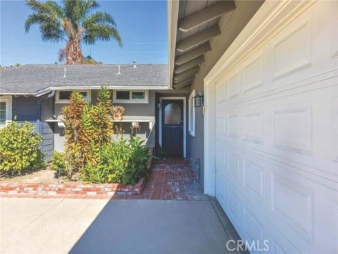 19922 Carmania Lane, Huntington Beach, CA
