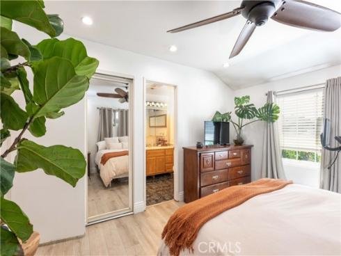 19922 Carmania Lane, Huntington Beach, CA