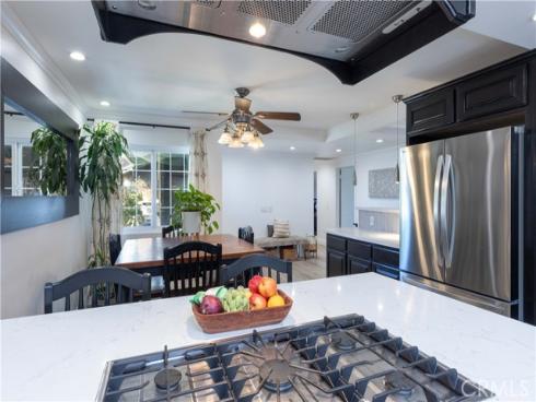 19922 Carmania Lane, Huntington Beach, CA