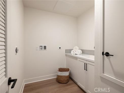 414  Main  330  Street, Huntington Beach, CA