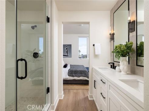 414  Main  330  Street, Huntington Beach, CA