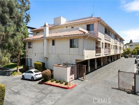 18900  Delaware  48  Street, Huntington Beach, CA