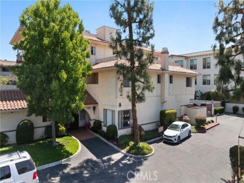 18900  Delaware  48  Street, Huntington Beach, CA