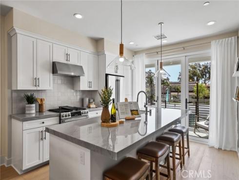 19071 Main 117 Street, Huntington Beach, CA