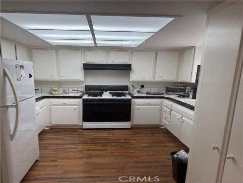 8932 Amador 1309B Circle, Huntington Beach, CA