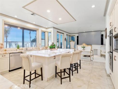 21221  Hillsdale  , Huntington Beach, CA