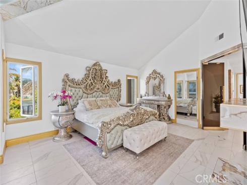 21221  Hillsdale  , Huntington Beach, CA