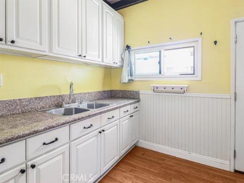 7802 Newman Avenue, Huntington Beach, CA