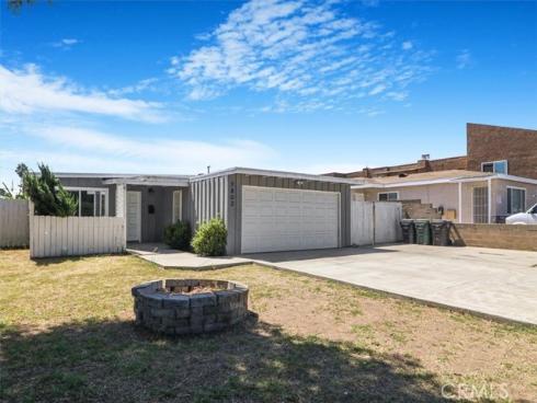 7802 Newman Avenue, Huntington Beach, CA