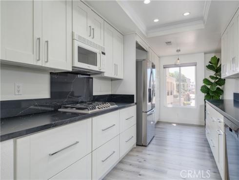 3201  Francois  67  Drive, Huntington Beach, CA