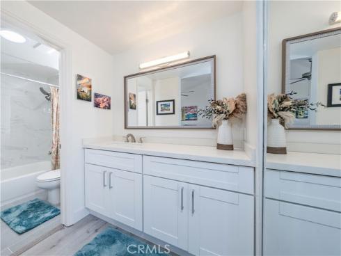 3201  Francois  67  Drive, Huntington Beach, CA