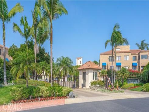 3201  Francois  67  Drive, Huntington Beach, CA