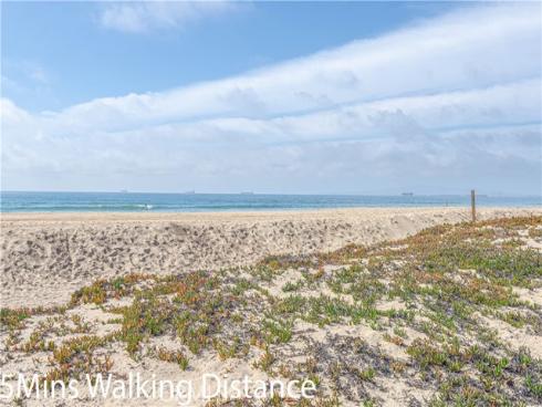 3201  Francois  67  Drive, Huntington Beach, CA