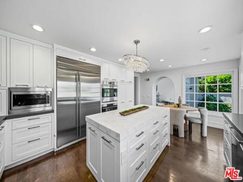 19382 Woodlands Drive, Huntington Beach, CA