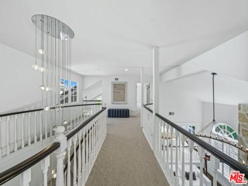 19382 Woodlands Drive, Huntington Beach, CA